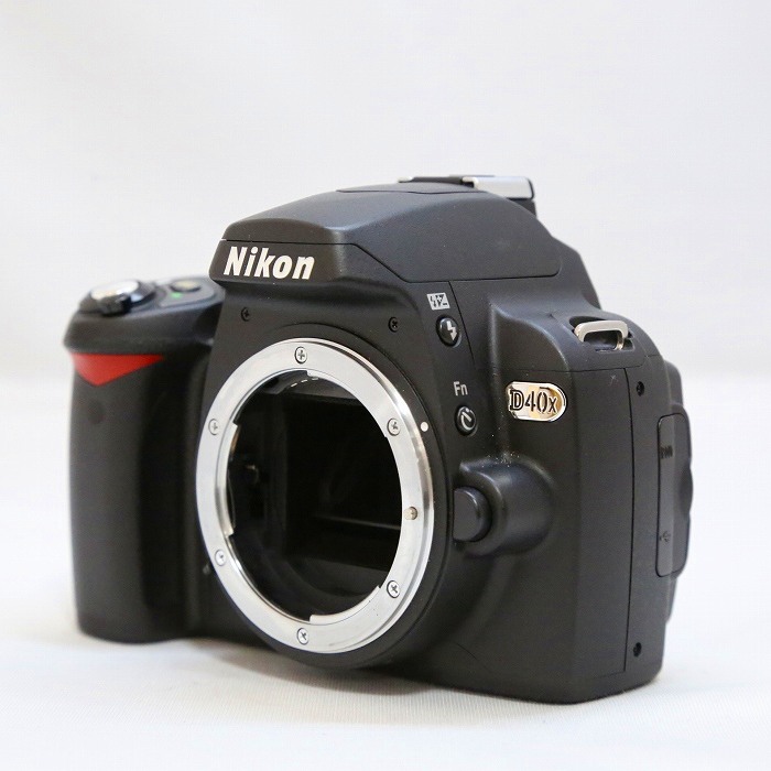 yÁz(jR) Nikon D40X {fC