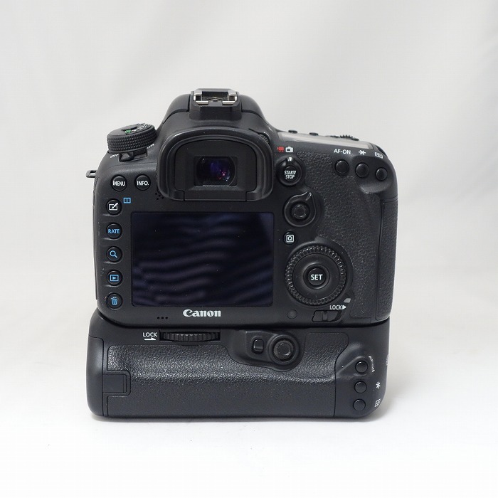 yÁz(Lm) Canon EOS 7D MARK2+BG-E16