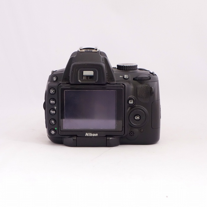 yÁz(jR) Nikon D5000 {fC