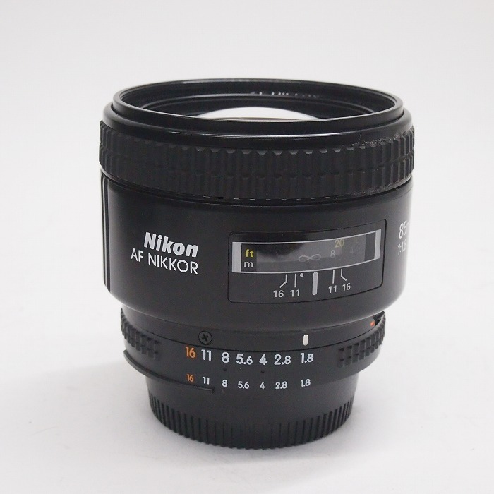 yÁz(jR) Nikon AF 85/1.8D
