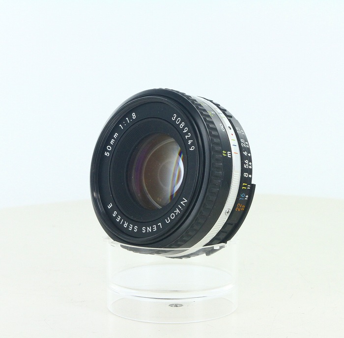 yÁz(jR) Nikon E50/1.8