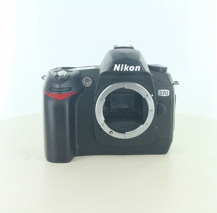 yÁz(jR) Nikon D70 {fC