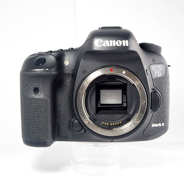 yÁz(Lm) Canon EOS 7D MARK2 {fC