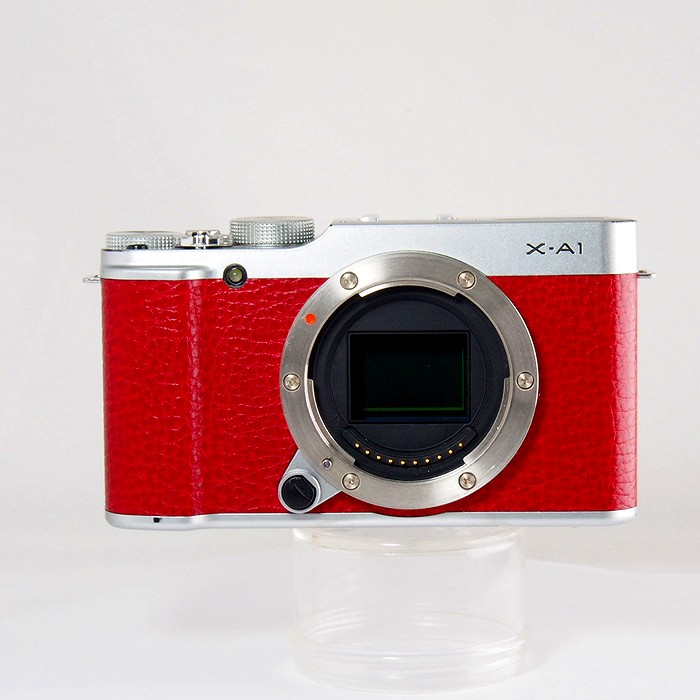 【中古】(フジフイルム) FUJIFILM FX-X-A1 レッド