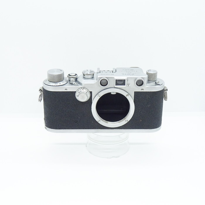 yÁz(CJ) Leica IIIc