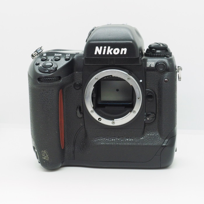 yÁz(jR) Nikon F5 BODY