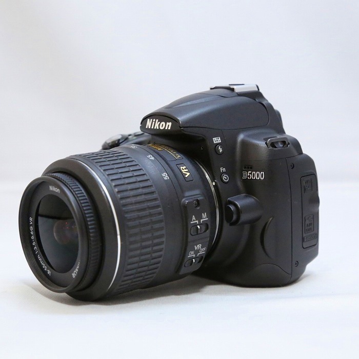 yÁz(jR) Nikon D5000 YLcg
