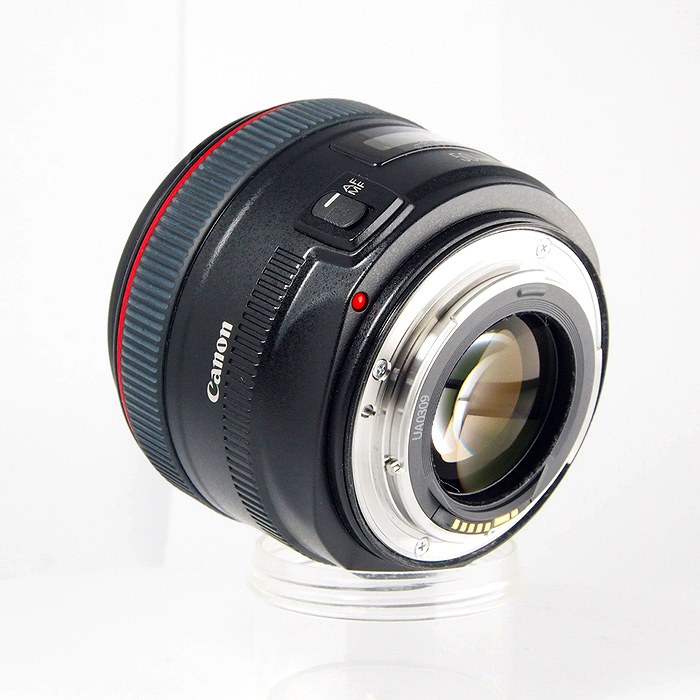 yÁz(Lm) Canon EF50/F1.2L USM