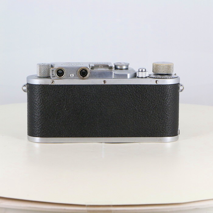 yÁz(CJ) Leica D III N[
