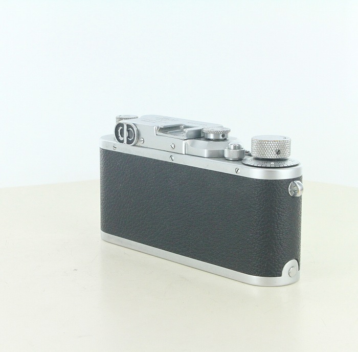 yÁz(CJ) Leica VB