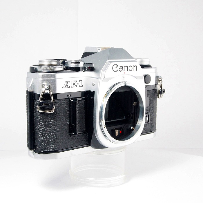 yÁz(Lm) Canon AE-1