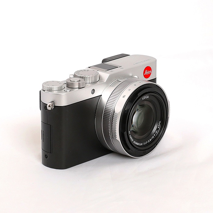 yÁz(CJ) Leica D-LUX7