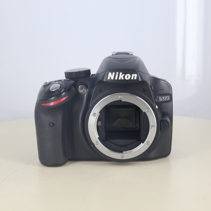 【中古】(ニコン) Nikon D3200 ボディ ブラック