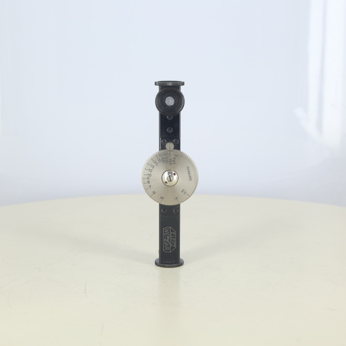 yÁz(CJ) Leica v FONOR tB[g\L ubN