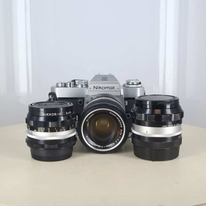 【中古】(ニコン) Nikon ニコマートEL+Auto43-86/3.5+Auto24/2.8+Auto28/3.5