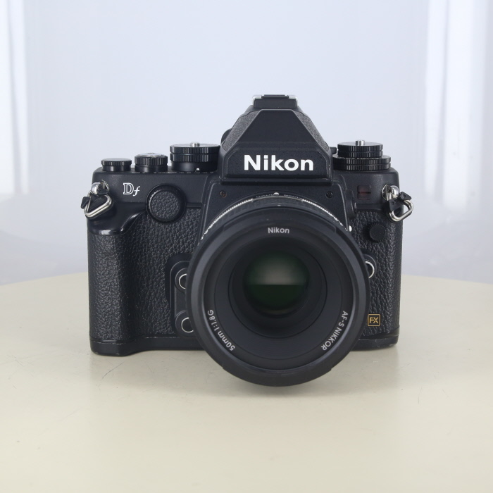 【中古】(ニコン) Nikon Df 50/1.8G SPECIAL EDITION キット ブラック