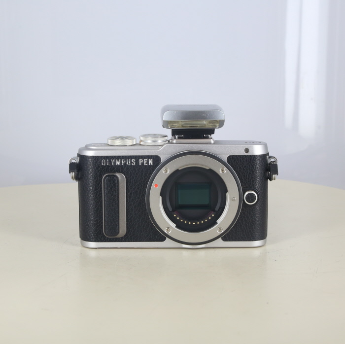 �y���Áz(�I�����p�X) OLYMPUS E-PL8 �u���b�N