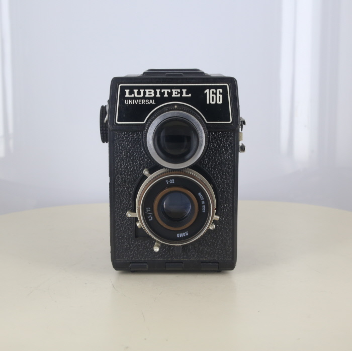 �y���Áz(����) LOMO LUBITEL 166