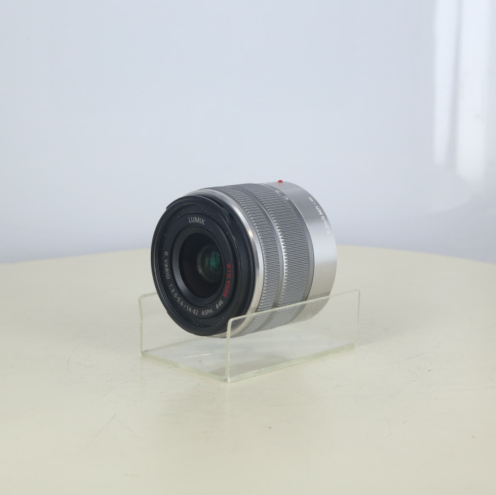 �y���Áz(�p�i�\�j�b�N) Panasonic G VARIO 14-42/3.5-5.6 MEGA O.I.S. [H-FS1442A]