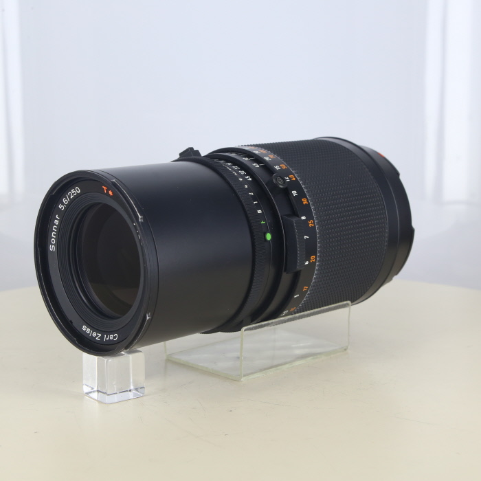 �y���Áz(�n�b�Z���u���b�h) HASSELBLAD �]�i�[ CF250/5.6