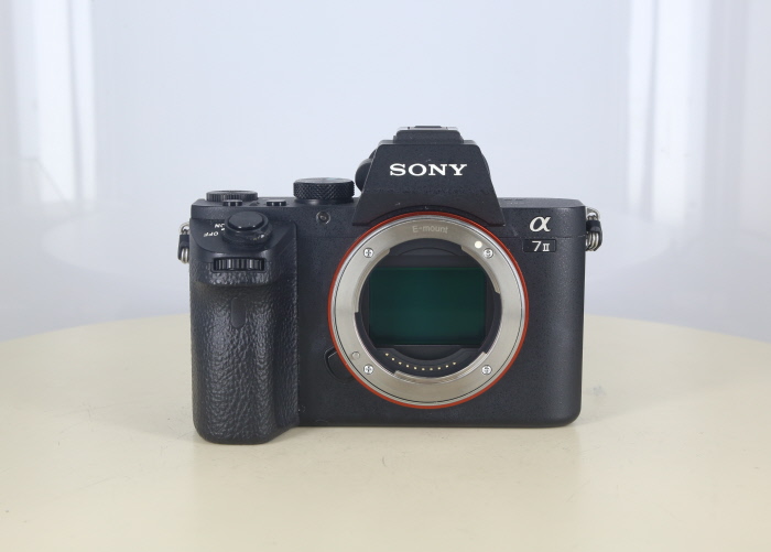 【中古】(ソニー) SONY α7 II (ILCE-7M2) ボディ