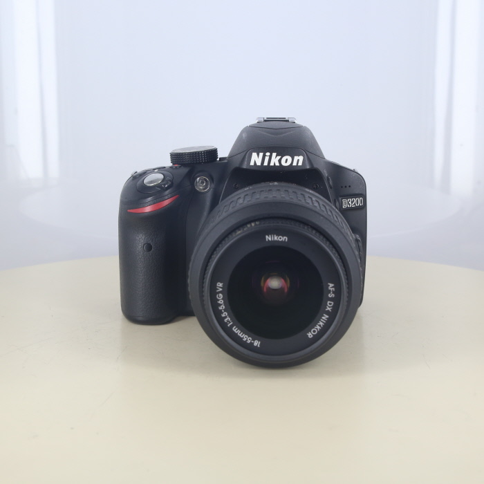 �y���Áz(�j�R��) Nikon D3200 �����Y�L�b�g �u���b�N