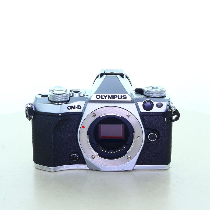 【中古】(オリンパス) OLYMPUS OM-D E-M5 Mark II ボディ シルバー