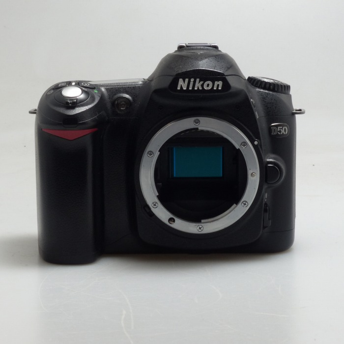 yÁz(jR) Nikon D50 {fB ubN