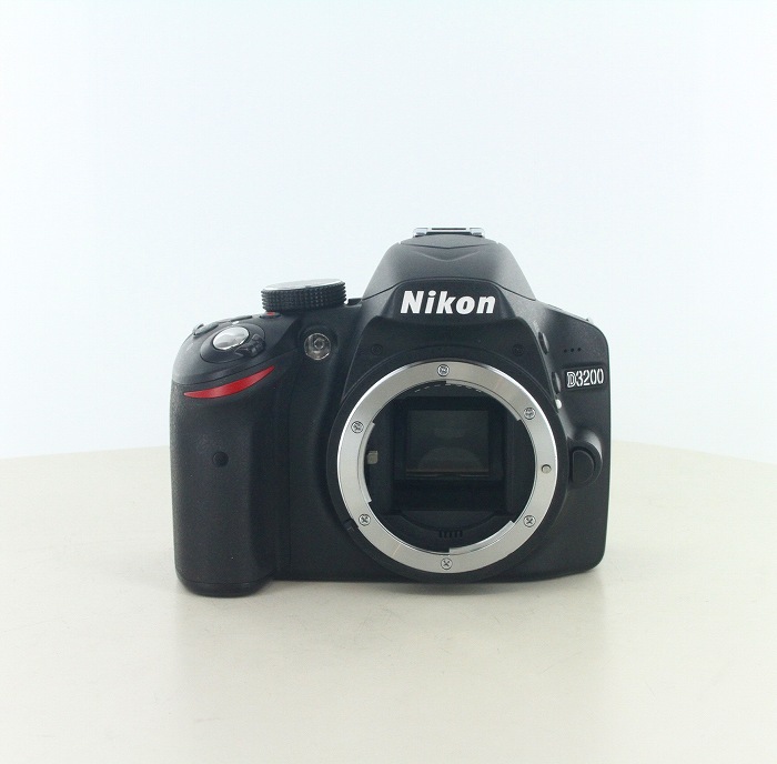 yÁz(jR) Nikon D3200 ucN