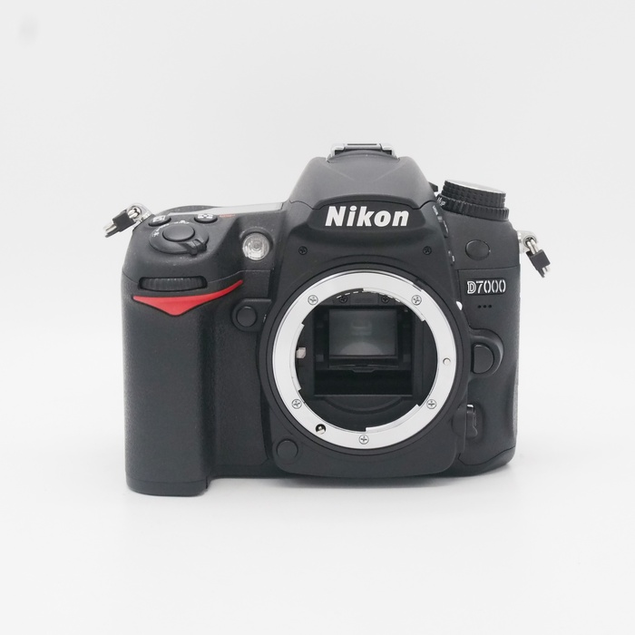 yÁz(jR) Nikon D7000