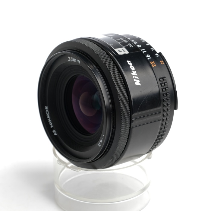 yÁz(jR) Nikon AI AF 28/F2.8