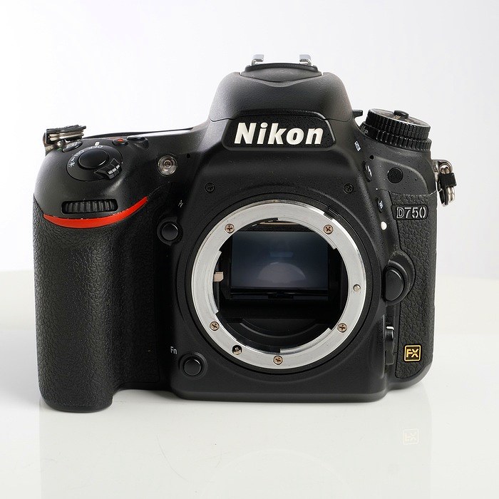 【中古】(ニコン) Nikon D750 ボデイ