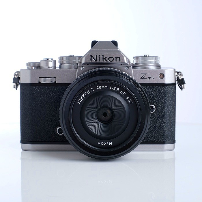 �y���Áz(�j�R��) Nikon Zfc 28/2.8 SPECIAL EDITION�L�c�g �V���o�[