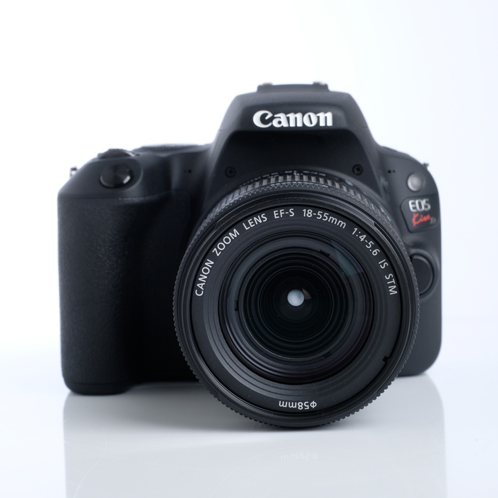【中古】(キヤノン) Canon EOS KISS X9/EF-S18-55 IS STM レンズキツト BK
