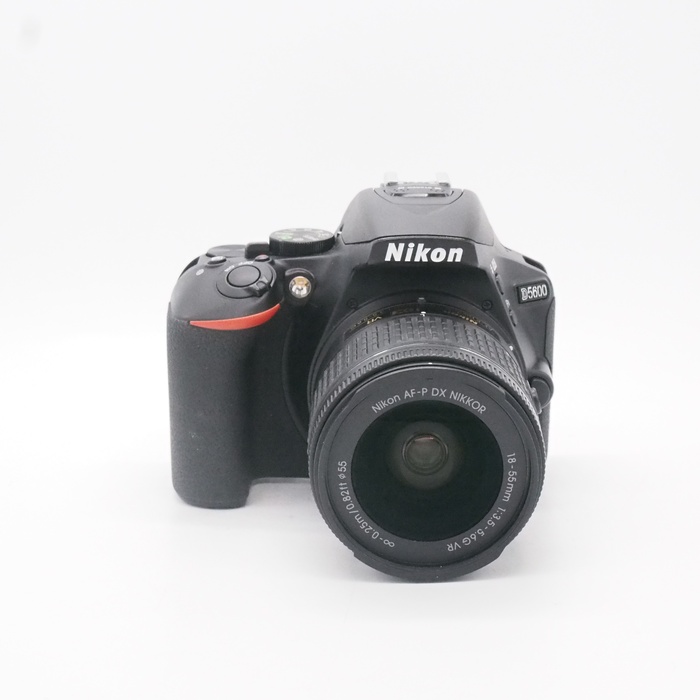 �y���Áz(�j�R��) Nikon D5600 18-55VR �����Y�L�c�g