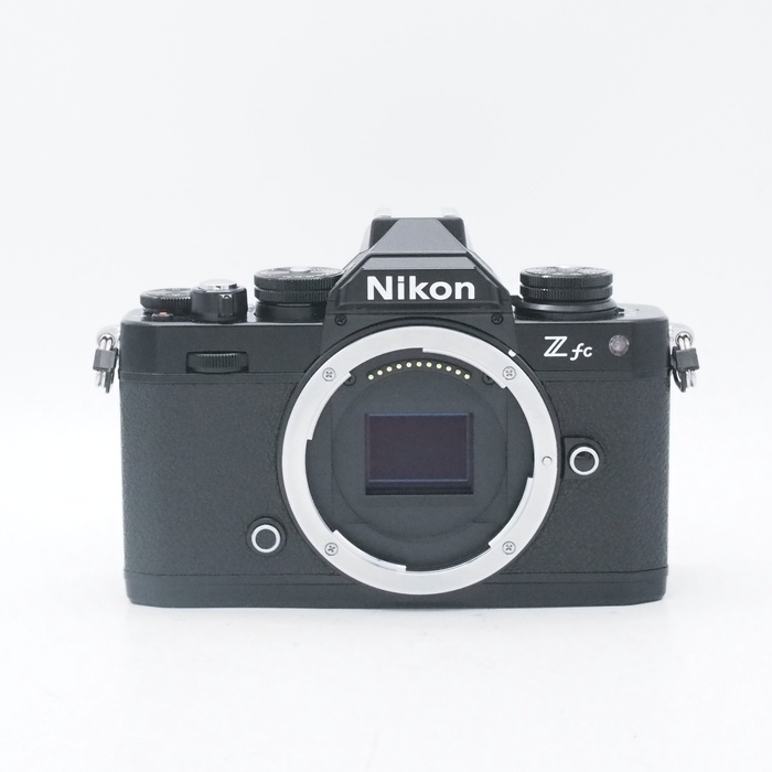 �y���Áz(�j�R��) Nikon Z FC �{�f�C �u���c�N