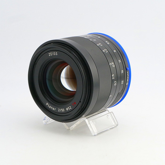 yÁz(cACX) ZEISS LOXIA 2/50 (\j[E)