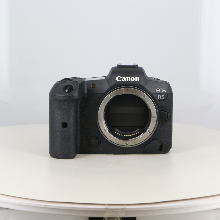 yÁz(Lm) Canon EOS R5 {fB