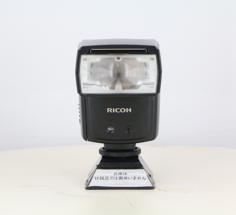 �y���Áz(���R�[) RICOH GF-1 �O��TTL�t���b�V��