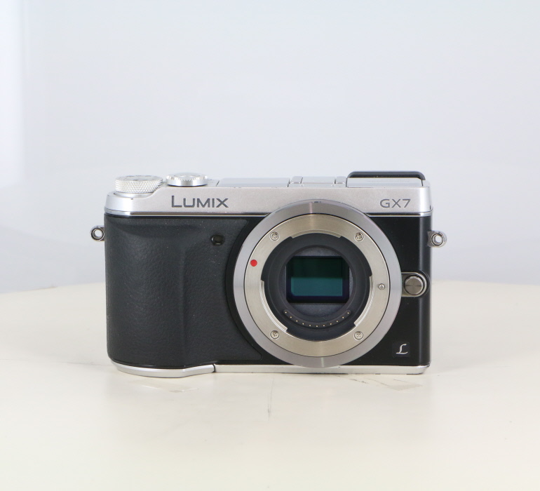 �y���Áz(�p�i�\�j�b�N) Panasonic DMC-GX7 �{�f�B �V���o�[