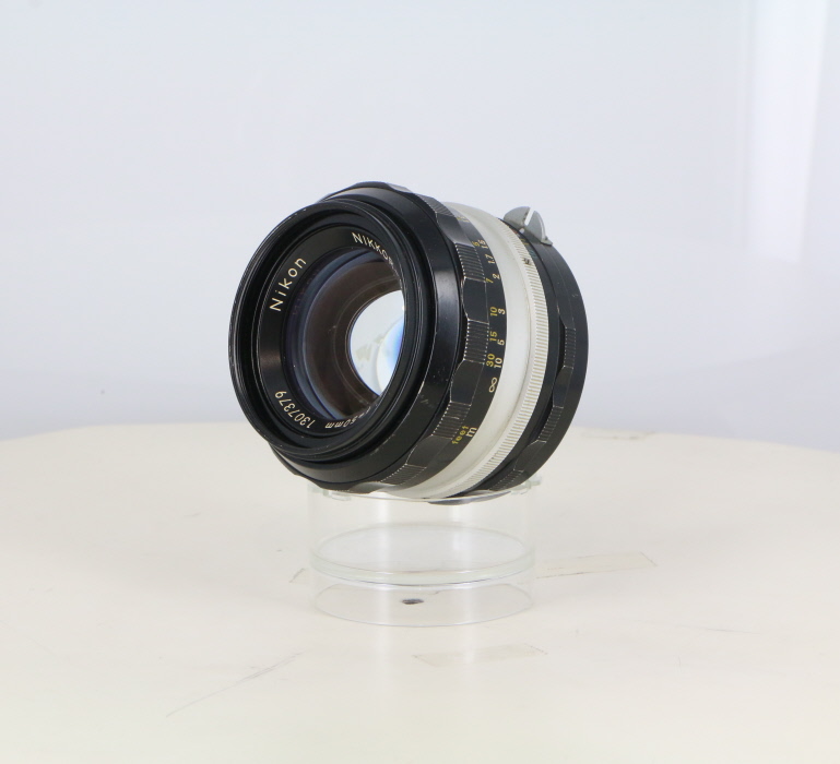 �y���Áz(�j�R��) Nikon Auto Nikkor 50/1.4 C