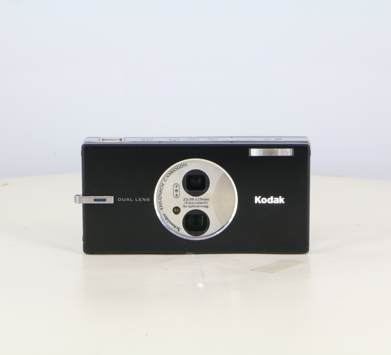 �y���Ázkodak EASYSHARE V570 �u���b�N