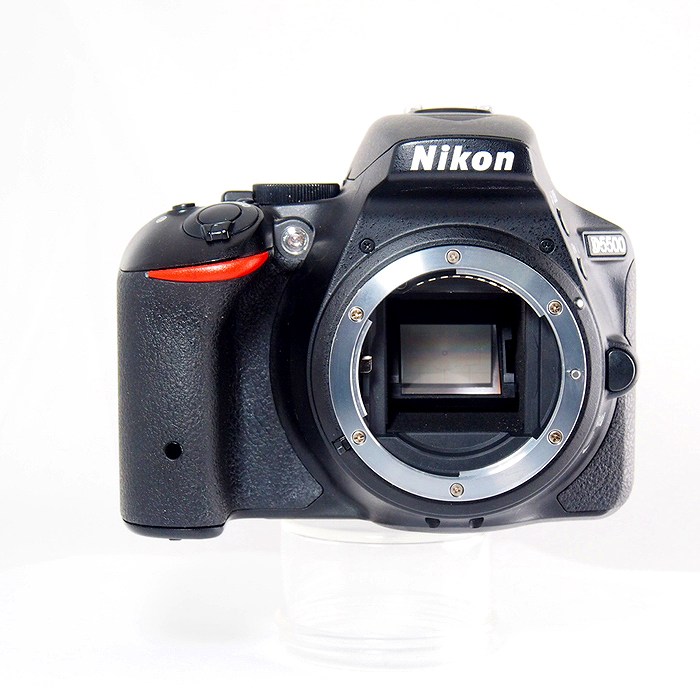 �y���Áz(�j�R��) Nikon D5500 �{�f�C �u���c�N