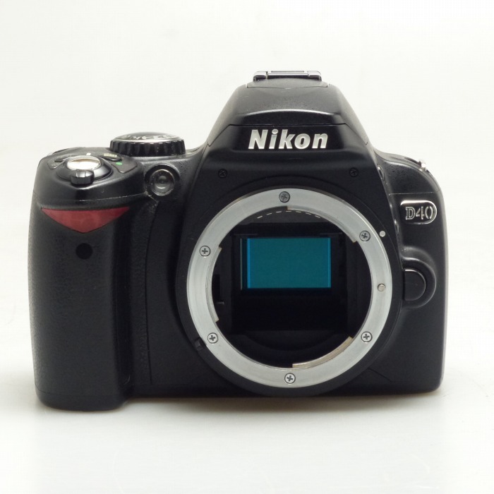 yÁz(jR) Nikon jR D40