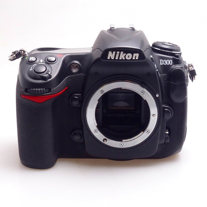 【中古】(ニコン) Nikon D300 ボデイ