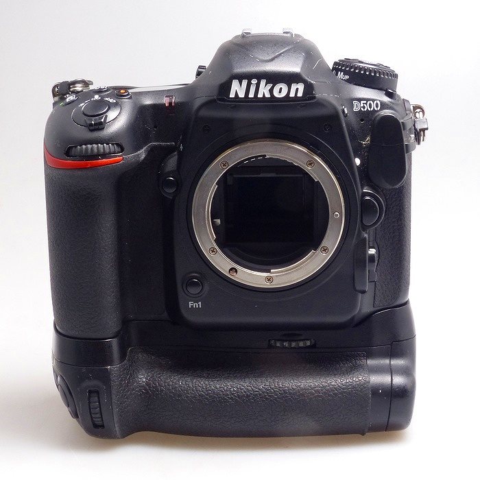 【中古】(ニコン) Nikon ニコン D500 +MB-D17