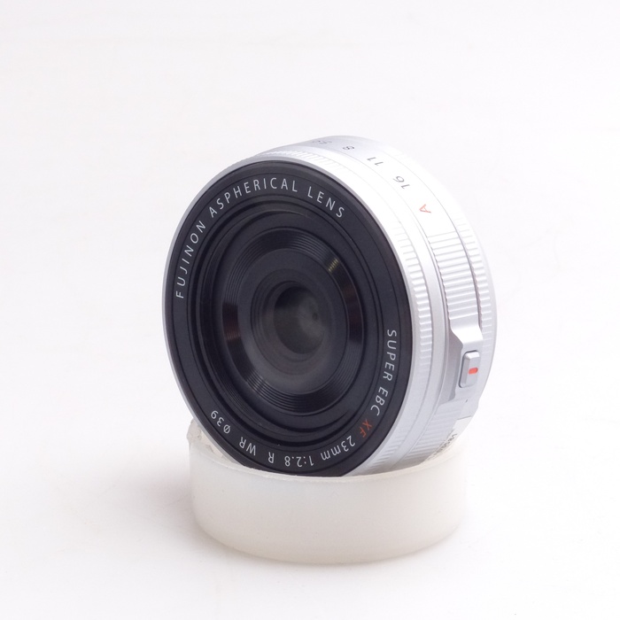 【中古】(フジフイルム) FUJIFILM XF 23/2.8 R WR S シルバー