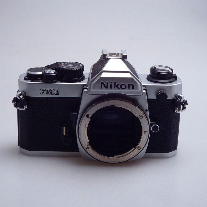 �y���Áz(�j�R��) Nikon New FM2 �V���o�[