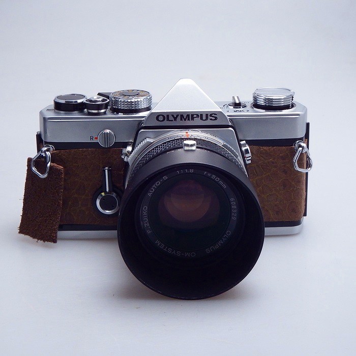 �y���Áz(�I�����p�X) OLYMPUS OM-1 �V���o�[ + F.ZUIKO 50/F1.8