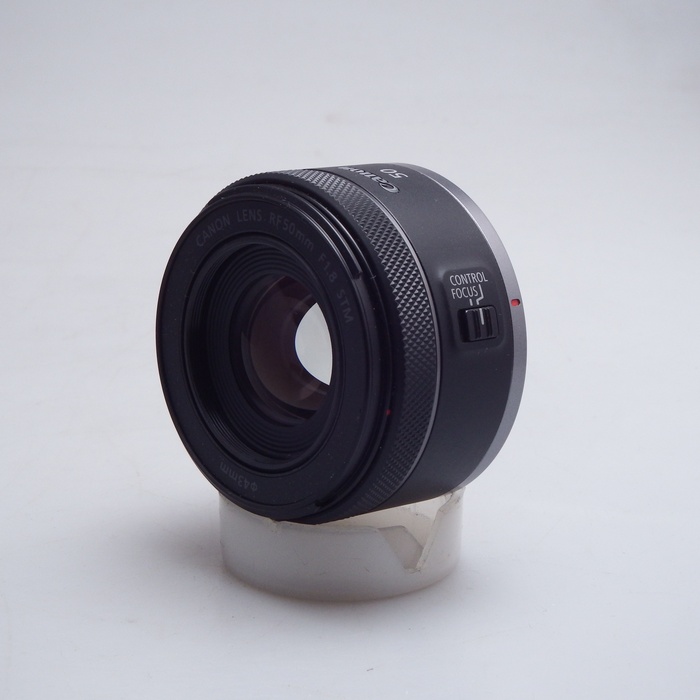 �y���Áz(�L���m��) Canon RF50/F1.8 STM